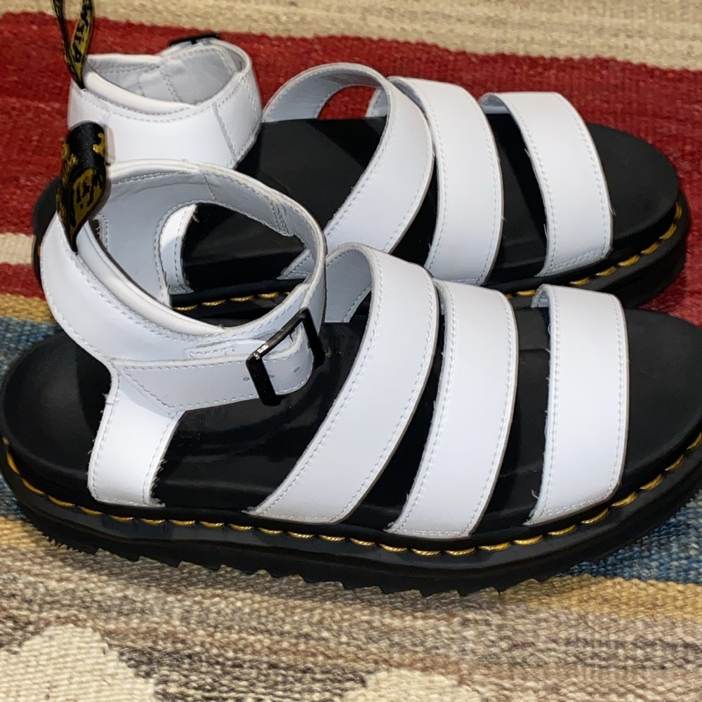 Womens Dr. Martens Blaire Platform Sandal - White Size 8 excellent - Picture 2 of 11